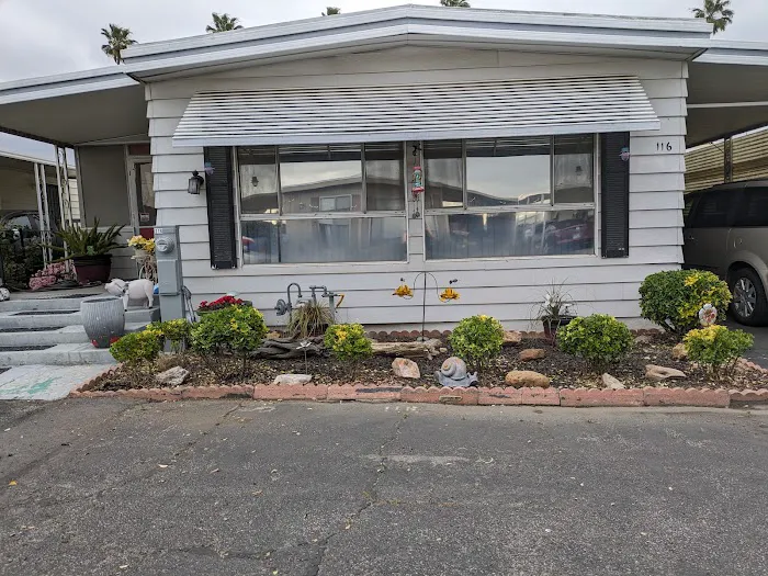 Californian Mobile Estates Picture 4