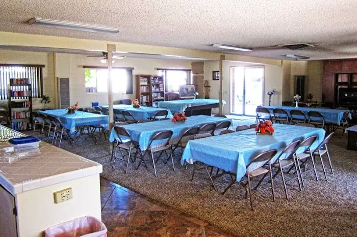 Valley Breeze Mobile Home Park Picture 9
