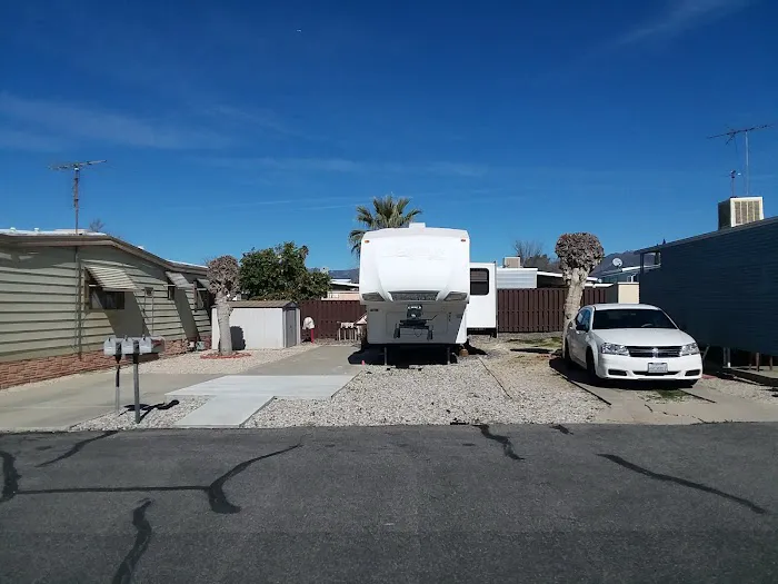 Valley Breeze Mobile Home Park Picture 2