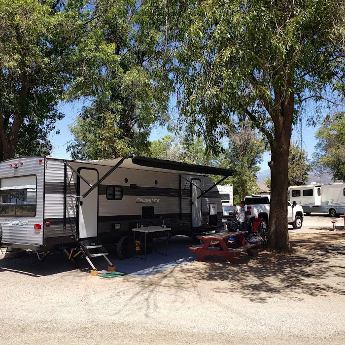 Cherry Valley Lakes RV Resort Picture 9