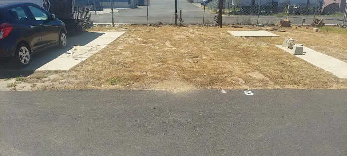 Kozy trailer park Picture 3