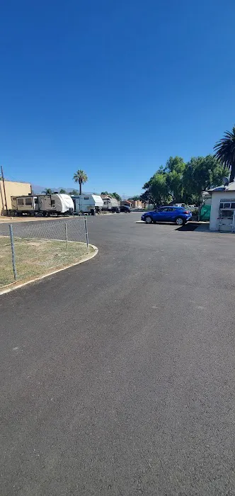 Kozy trailer park Picture 10