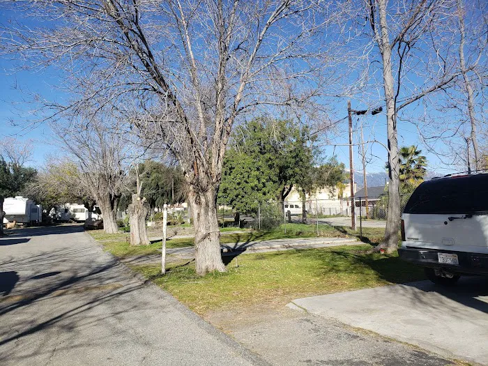 Pioneer Mobile Village Picture 8