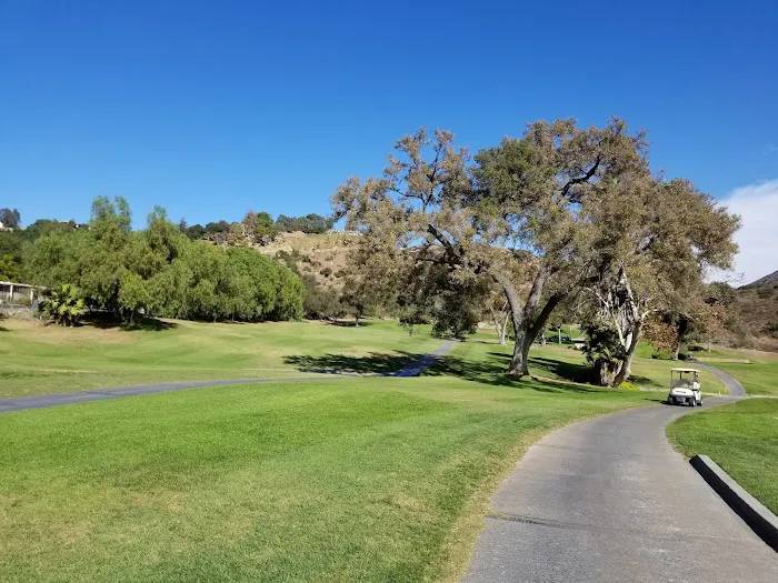 Valley Oaks Mobile Home Park Picture 8