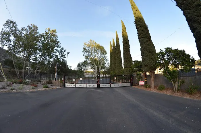 Champagne Lakes RV Resort Picture 1