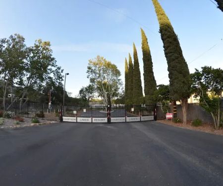 Champagne Lakes RV Resort