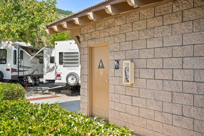 All Seasons RV Park Picture 3