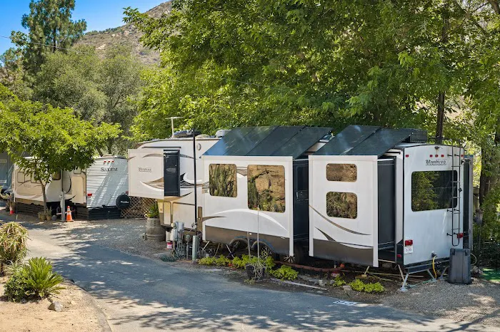All Seasons RV Park Picture 2
