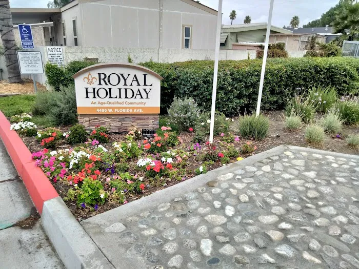 Royal Holiday Picture 10