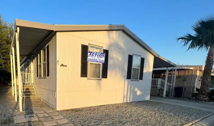 Californian Mobile Home Park Picture 2