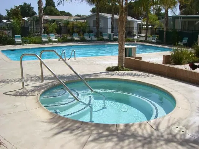 Mirage Estates Manufactured Housing Community Picture 3