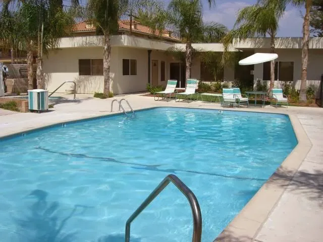 Mirage Estates Manufactured Housing Community Picture 2