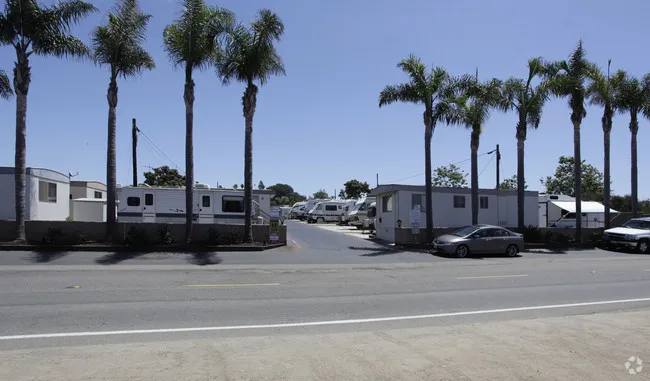 Trailer Rancho Picture 7