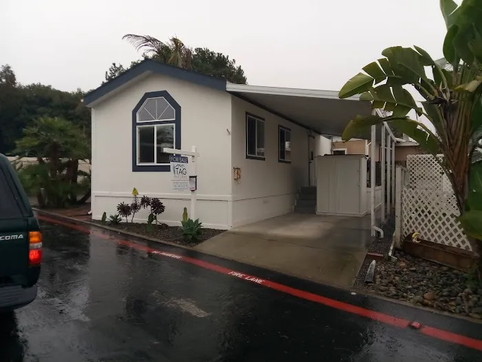 Riviera Mobile Home & RV Park Picture 3