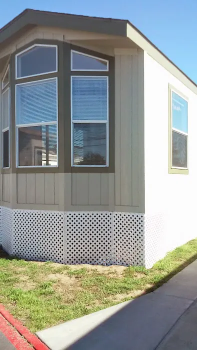 Shamrock Trailer Park Picture 3