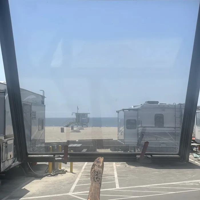 Dockweiler State Beach RV Park Picture 5