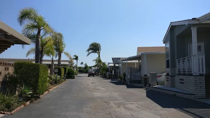 Del Amo Gardens Picture 1
