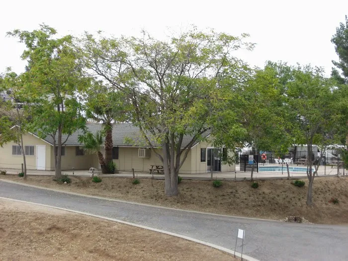 Country Hills RV Park Picture 8
