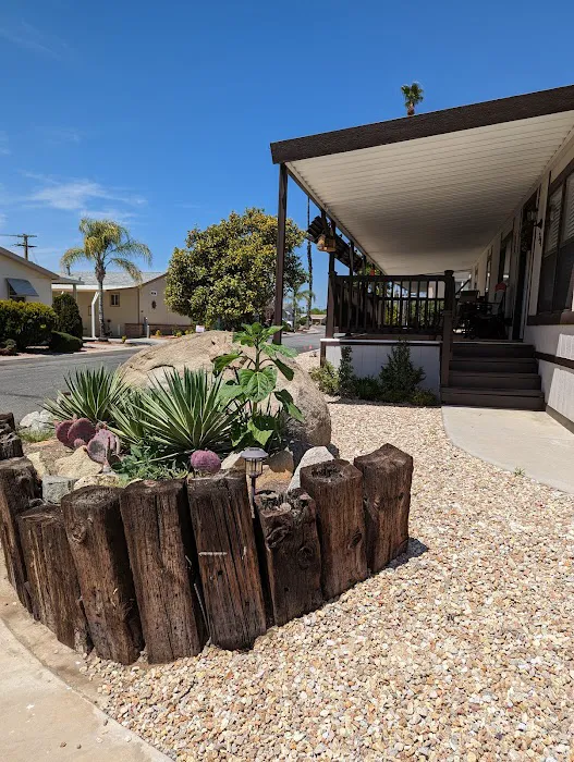 Saddleback Mobile Home Estates Picture 9