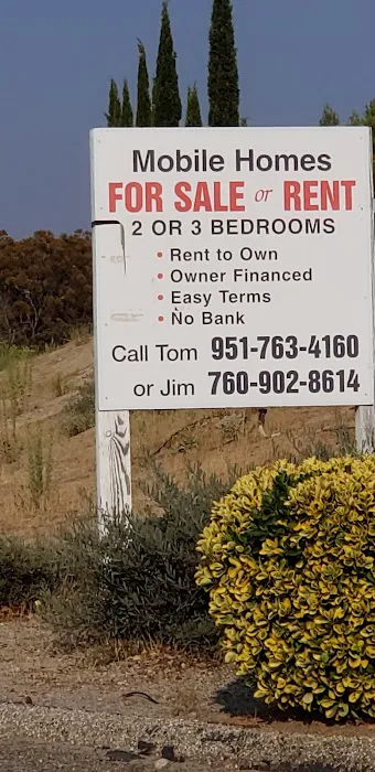 Anza Pines Mobile Home Park Picture 3