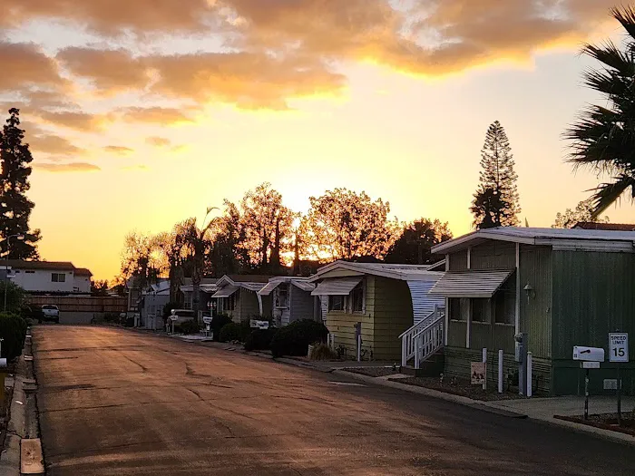 Carefree Ranch Mobilehome Park Picture 10