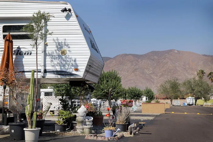 Diamond Valley RV Park Picture 4