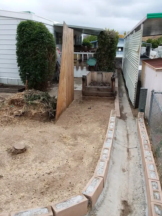 Linda Vista Mobile Home Ests Picture 2