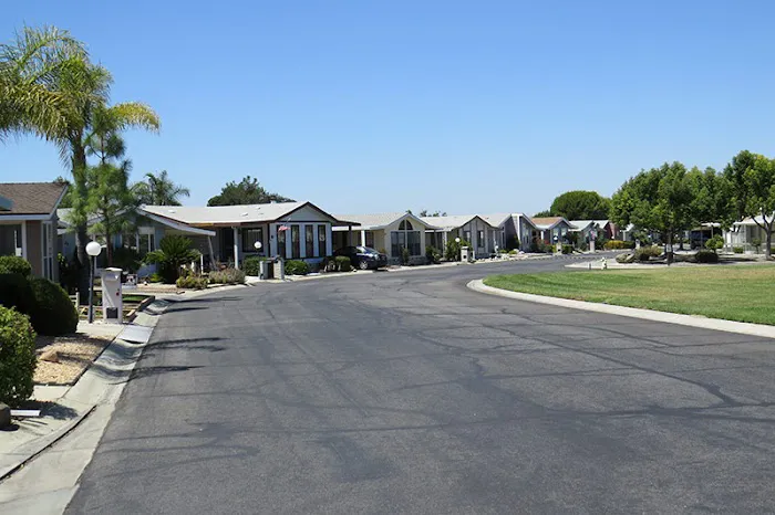 Mountain View Mobile Home Park Picture 9