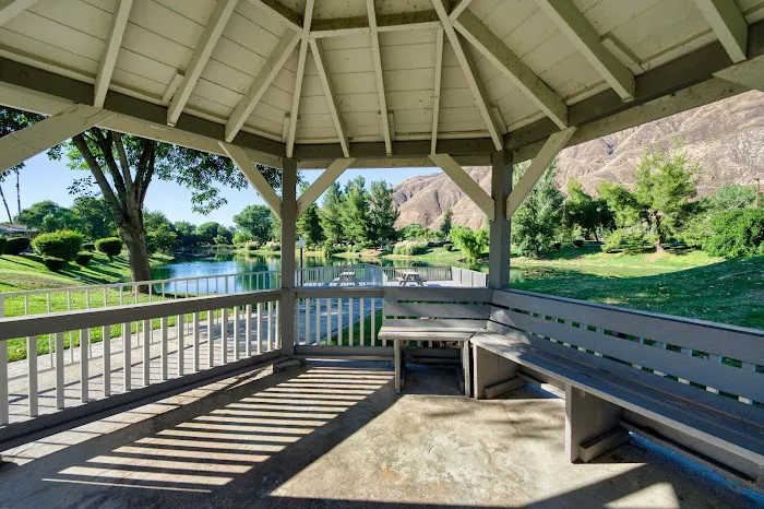 Country Lake Mobile Home Community Picture 9