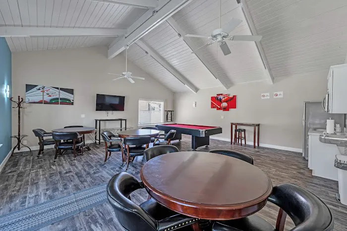 Country Lake Mobile Home Community Picture 4