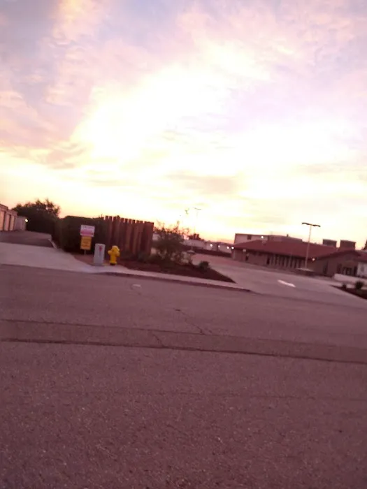 Woods Mobilehome Park Picture 5