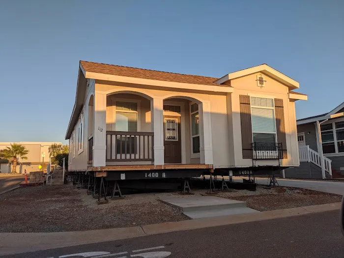 Village Green Mobilehome Park Picture 6