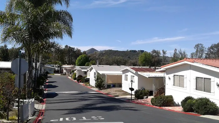 Mountain Shadows Mobile Home Picture 9