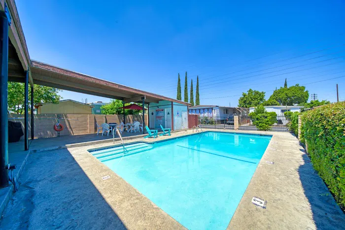 Laurel Canyon MHE Picture 6