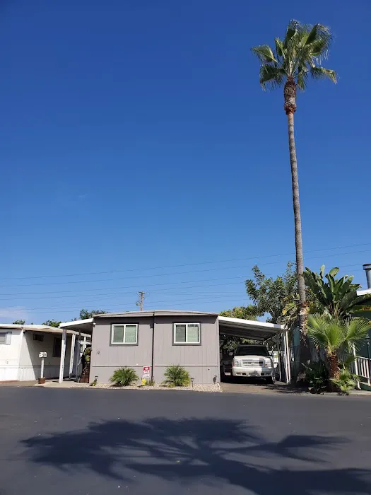 Kearny Lodge Mobile Home Park Picture 2