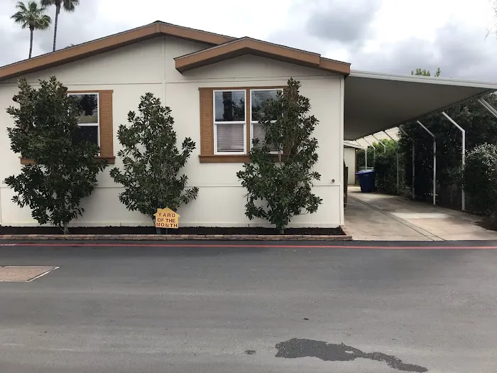 Poinsettia Senior & Family Mobilehome Parks Picture 9