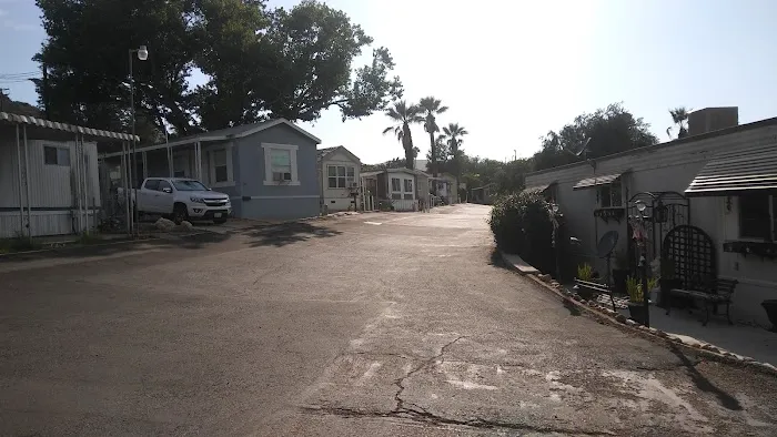 Pleasant Valley Mobile Park Picture 10