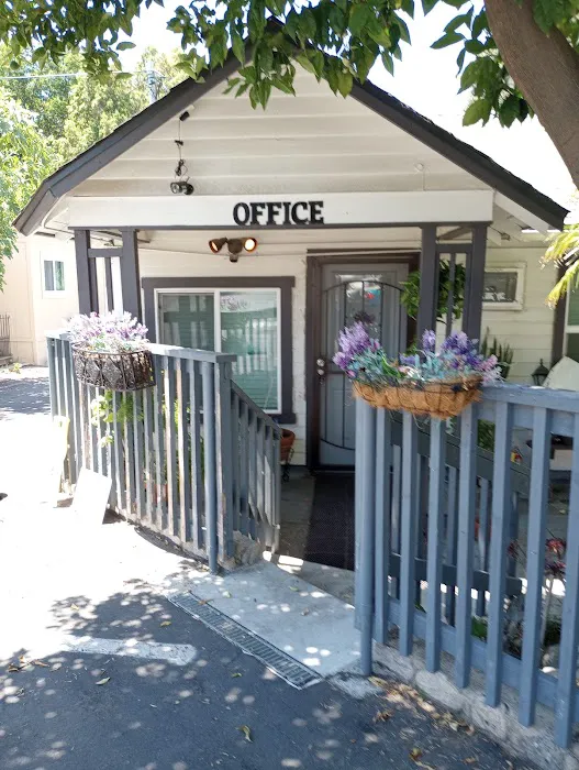 Oakdale Mobile Home Park Picture 5