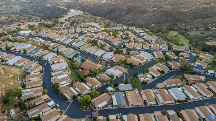 Mountain View Village Picture 9