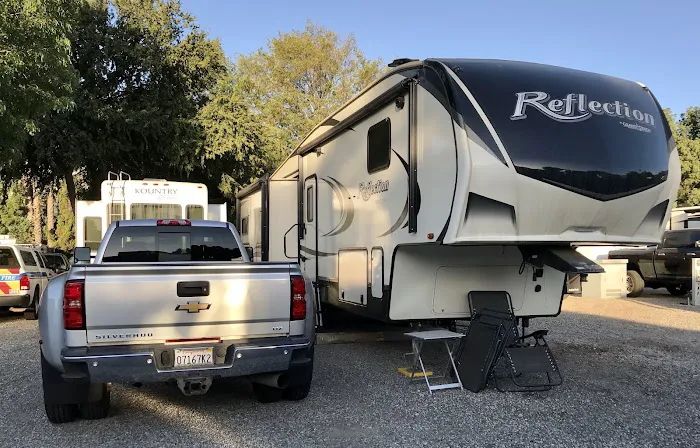 Walnut RV Park and Storage Picture 6