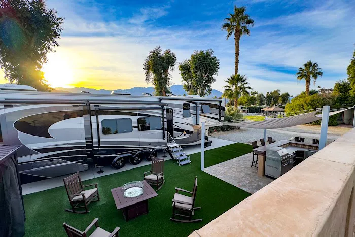Cathedral Palms RV Resort Picture 5
