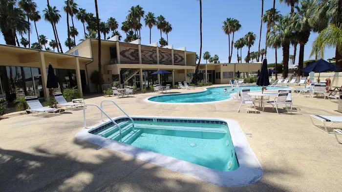 Royal Palms Picture 8