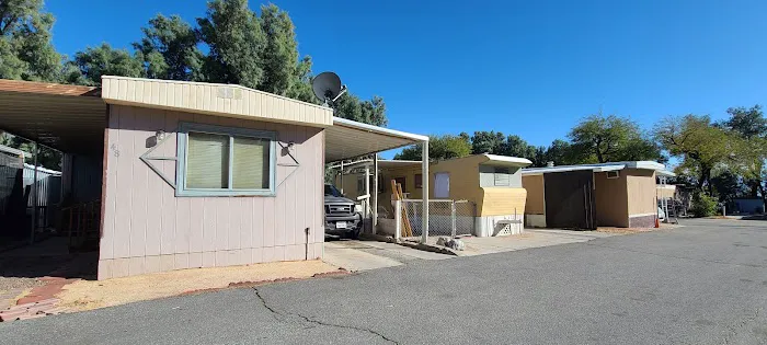 Country Squire RV and Mobile Home Park Picture 3