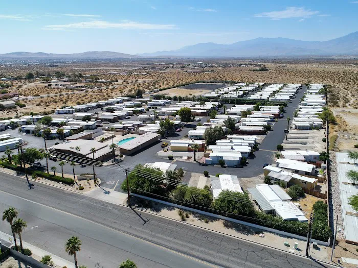 Park West Mobile Home Park Picture 8
