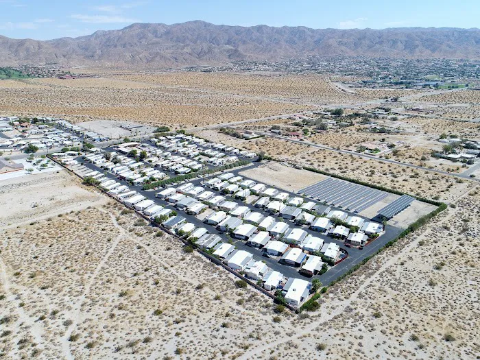 Park West Mobile Home Park Picture 7