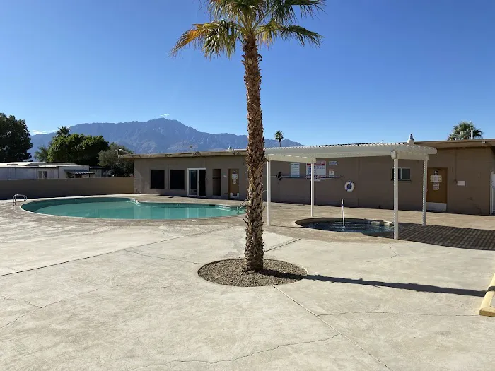 Park West Mobile Home Park Picture 10