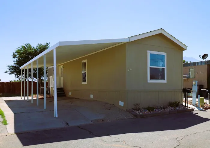 Palm Drive Mobile Estates Picture 8