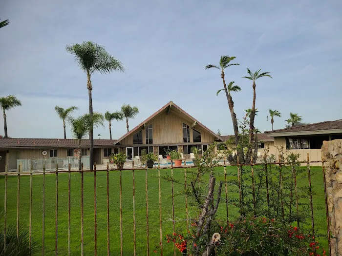 Hawaiian Village Mobile Homes Picture 2