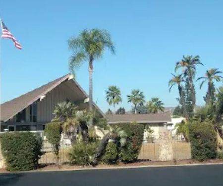Hawaiian Village Mobile Homes