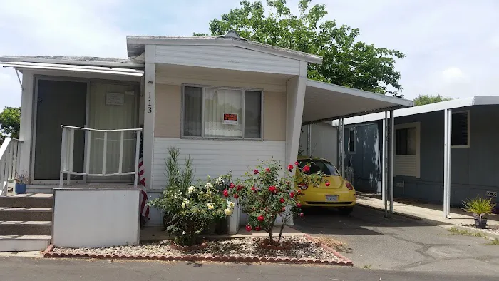 Starlight Mobile Home Park Picture 7